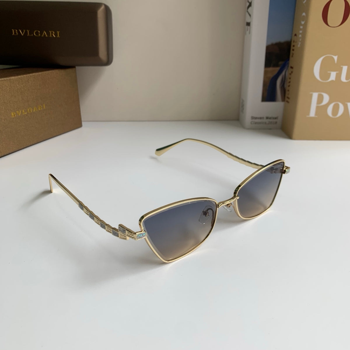 Bottega Veneta Metal Fashion Silver Lens Sunglasses for Men & Women - 372589
