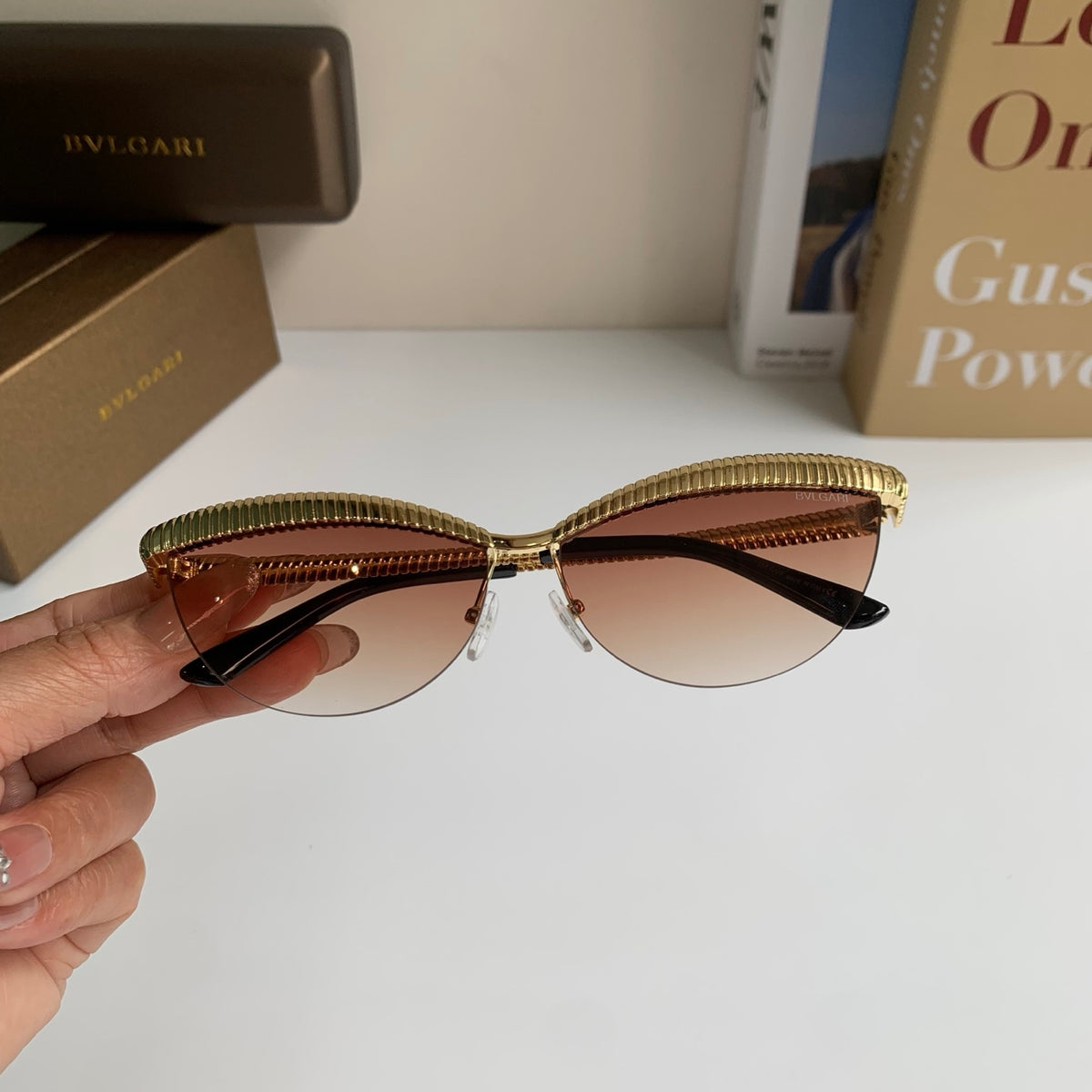 Bottega Veneta Cat-Eye Brown Lens Sunglasses for Men & Women - 372592 - detail image 4
