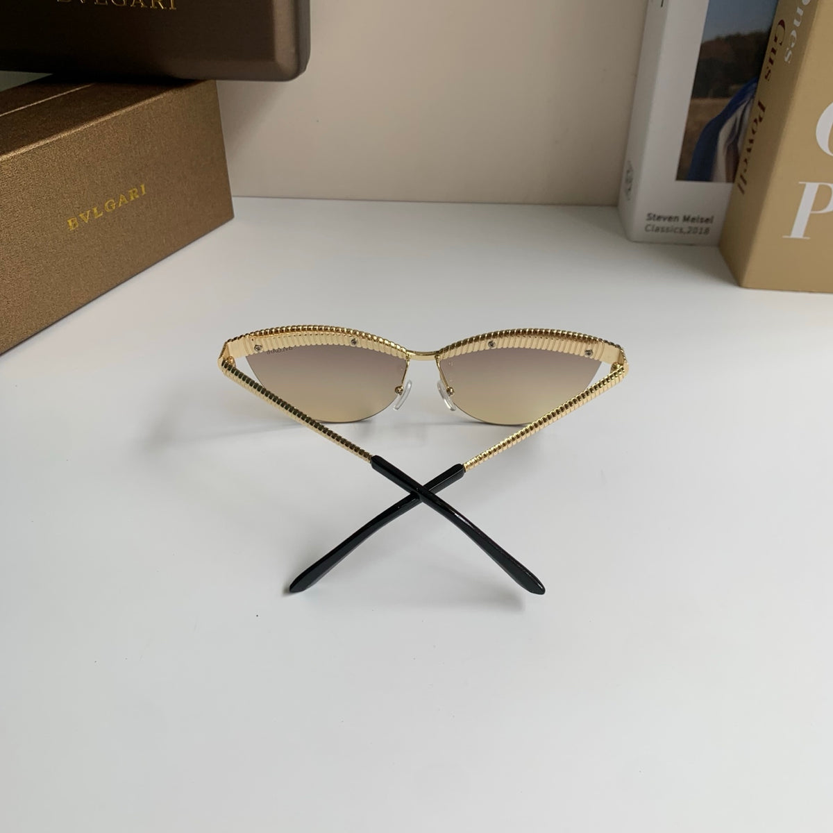 Bottega Veneta Cat-Eye Silver Lens Sunglasses for Men & Women - 466342 - detail image 8