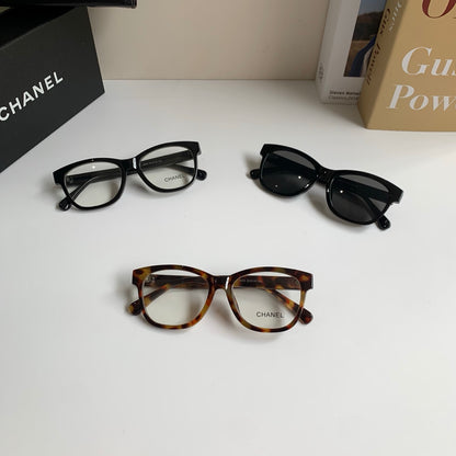 Chanel Blue-Light Fashion Silver Lens Sunglasses for Men & Women - detail image 9
