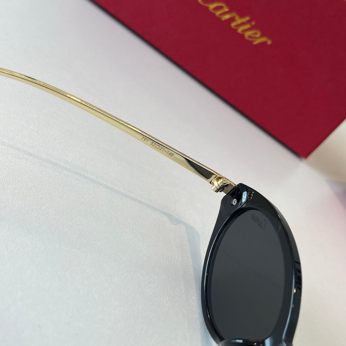 Cartier Lightweight Metal Rimless Silver Lens Sunglasses for Men & Wo - 465848 - detail image 9